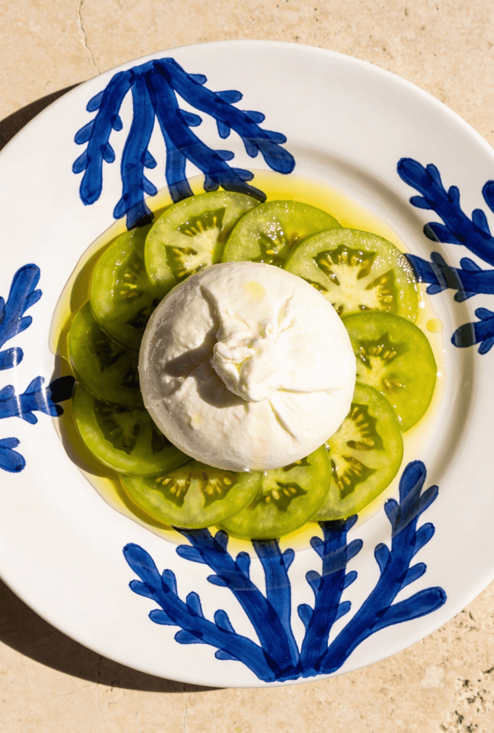 burrata tomates vertes huile olive plat ete