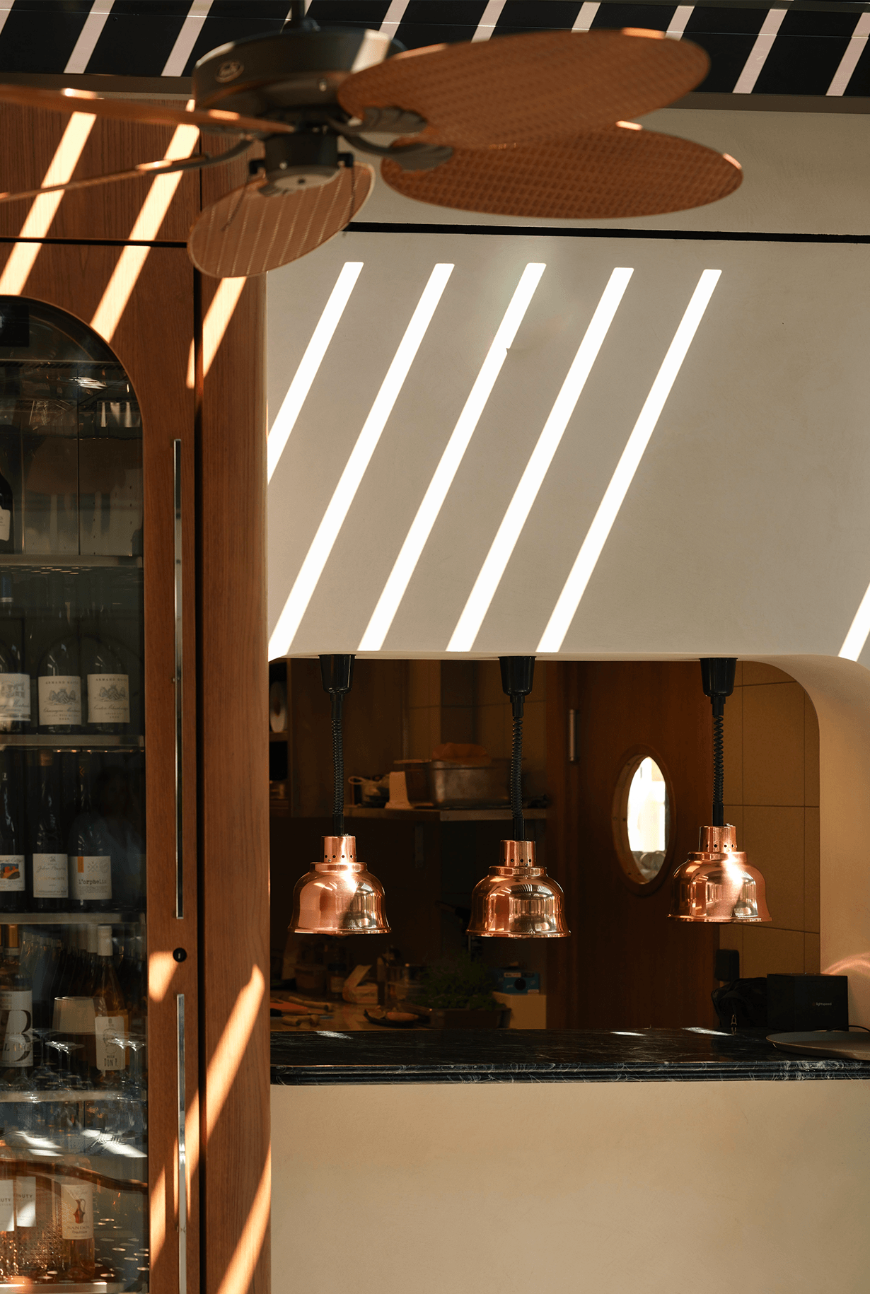 architecture rogina detail-cuisine bar villa genesis